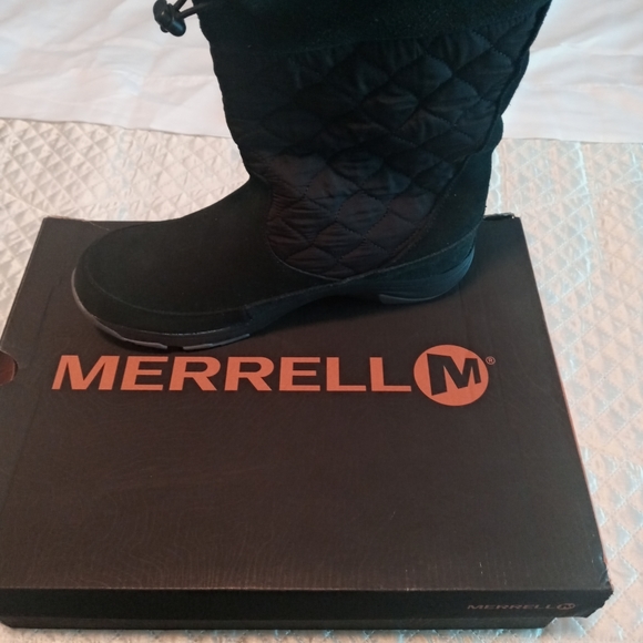 Women's boots, size 8 - Picture 2 of 3